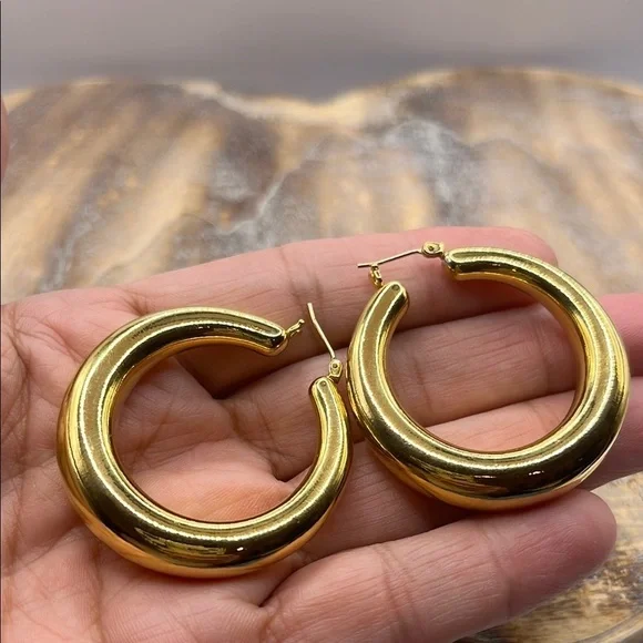 Sleek Gold Hoop Earrings with Modern Design 1 1/2” Round. Gold Tone Earrings - Picture 8 of 10